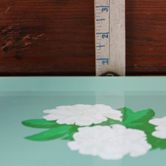 Vintage Tin Litho Serving TV Tray, Jade, Mint, Green, Camellia Blossom Design - Picture 9 of 14